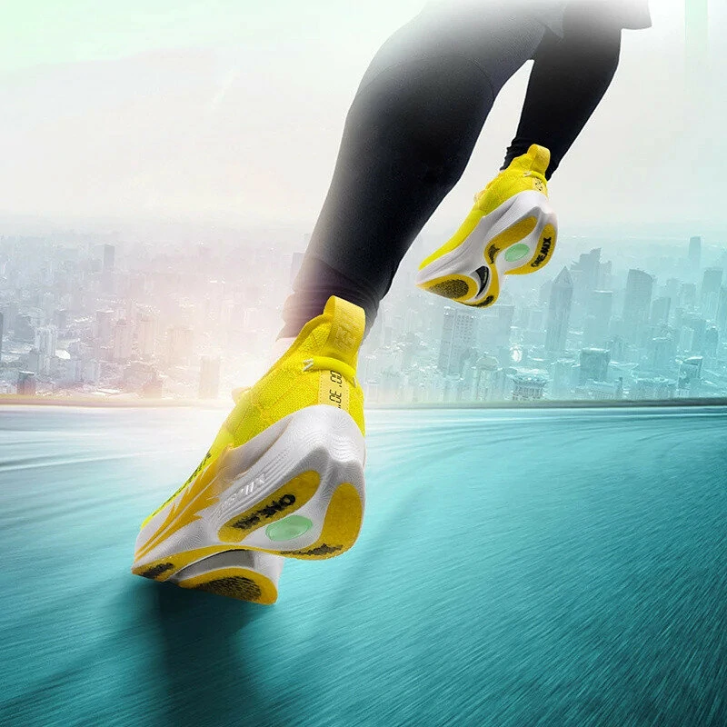 ONEMIX Professional Carbon Plate Running Shoes Ultra Responsive Foam Stable Support Shock-relief Ultra-light Rebound Sports Sneakers for Competition Training Urban Long-distance Racing Joy (image for) ONEMIX Professional Carbon Plate Running Shoes Ultra Responsive Foam Stable Support Shock-relief Ultra-light Rebound Sports Sneakers for Competition Training Urban Long-distance Racing Joy